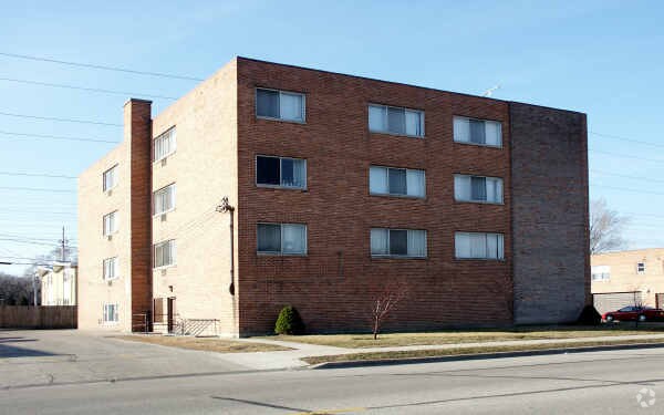 Primary Photo - 1735 Chestnut St