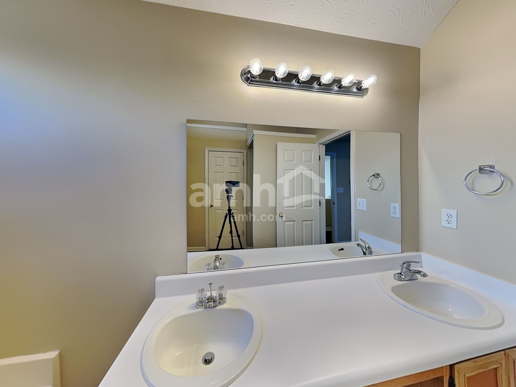 Building Photo - 4369 Windmoor Dr NW