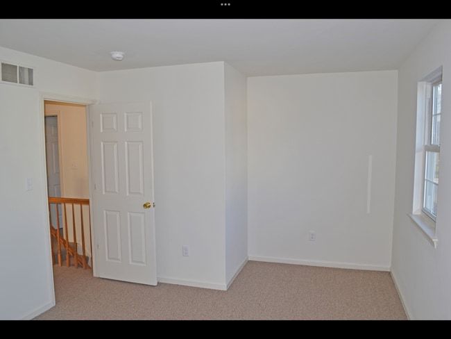 Building Photo - Lovely Semi Detached in the desirable Wilson Schools