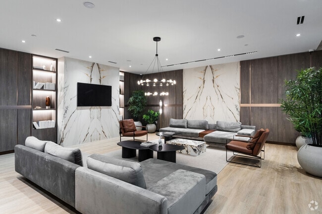 Understory Lounge - The Rocklyn