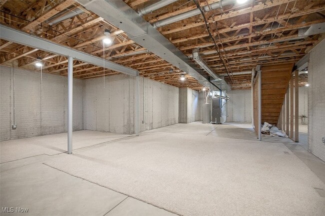 Building Photo - 2553 Seton Dr