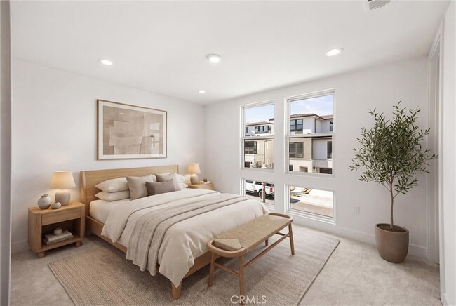 Building Photo - 164 Apron