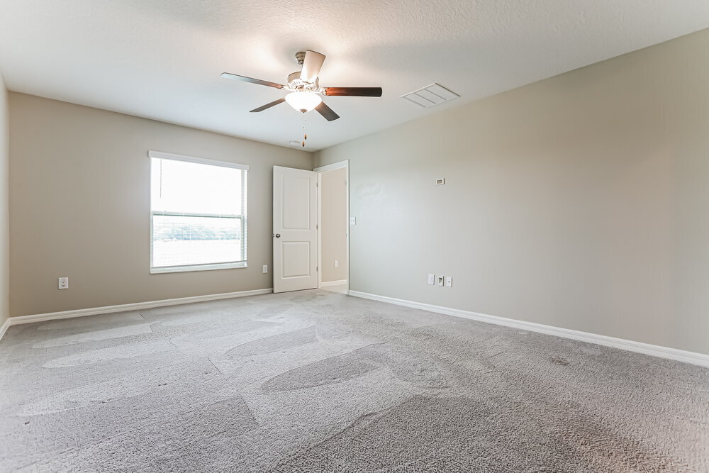 Building Photo - 1411 Golden Glow Dr