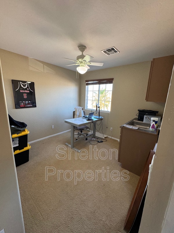 Building Photo - 22831 W Mesquite Dr