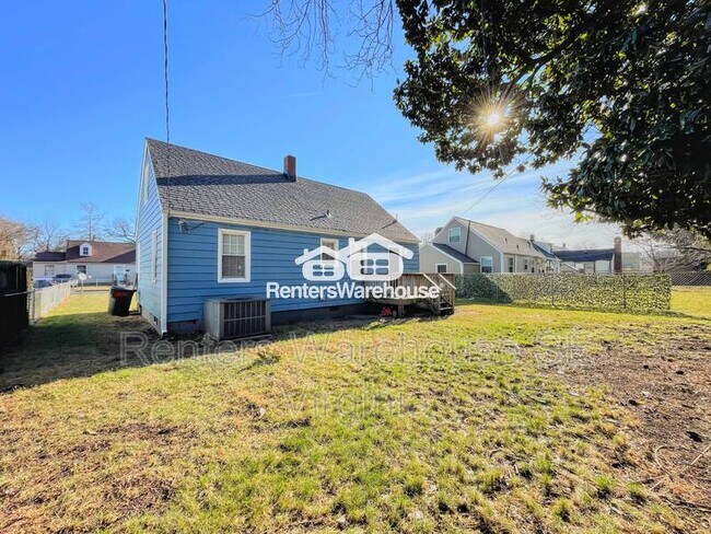 Building Photo - 459 Algonquin Rd