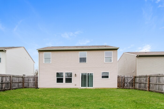 Building Photo - 8133 Whistlewood Dr
