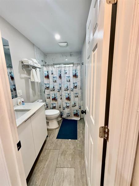 Building Photo - 827 SW 29th St