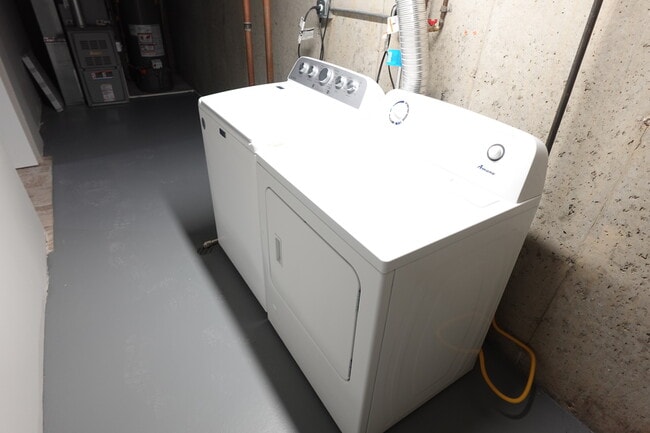 Building Photo - 1996 Georgetown Ln