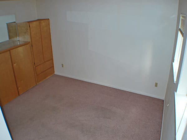 Building Photo - Powder Village B6