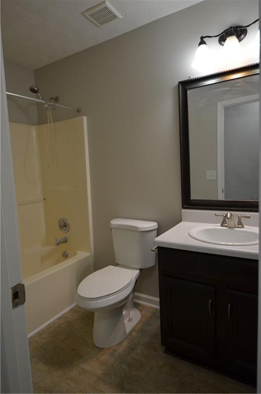 Building Photo - 140 Stewart Dr