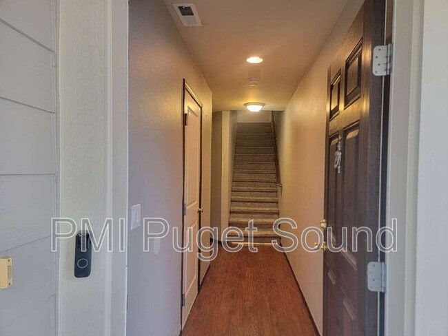 Building Photo - 17614 79th Ave Ct E