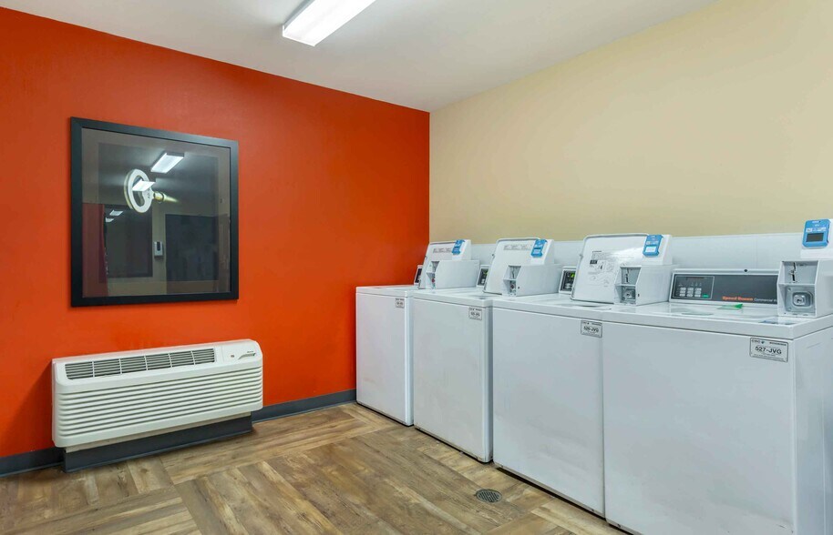 Building Photo - Furnished Studio-Olympia - Tumwater