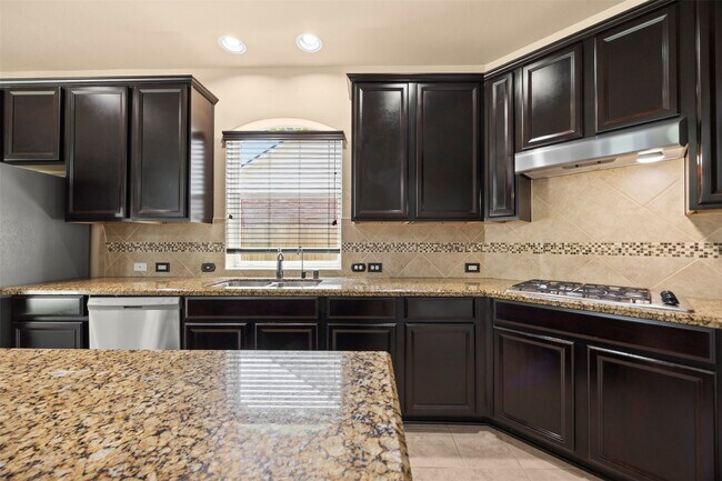 Building Photo - 13938 Sawmill Run Ln