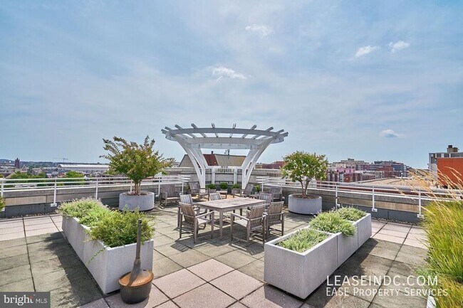 Building Photo - 1300 13th St NW