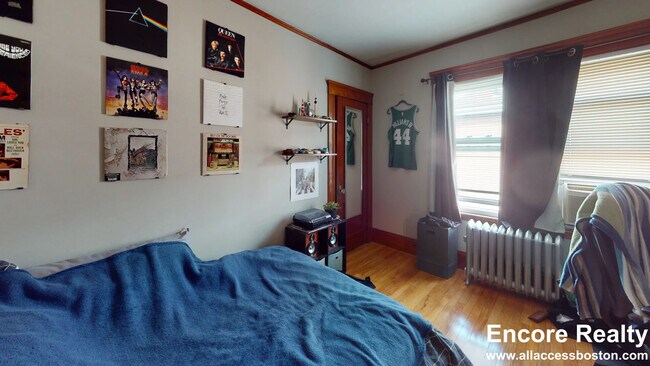 Building Photo - 60-62 Pinkert St