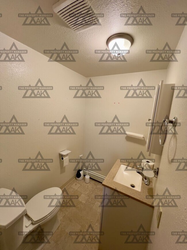 Building Photo - Spacious 3BR, 2.5BA Home off Chena Hot Springs Rd with Yard, Deck & Greenhouse