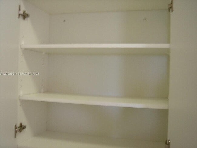 Building Photo - 4404 SW 160th Ave