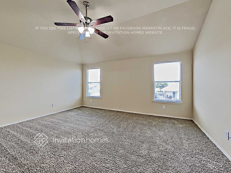 Building Photo - 1000 Pebblecreek Dr