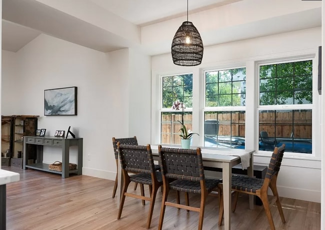 Building Photo - Beautiful South Bozeman home!