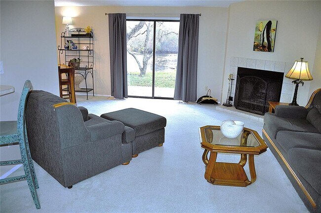Building Photo - 718 Merlins Ct