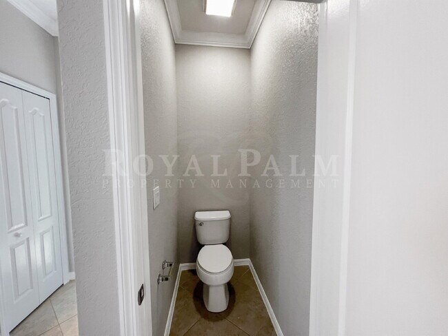 Building Photo - Spacious 4 Bedroom Home for Rent in Fort Myers!