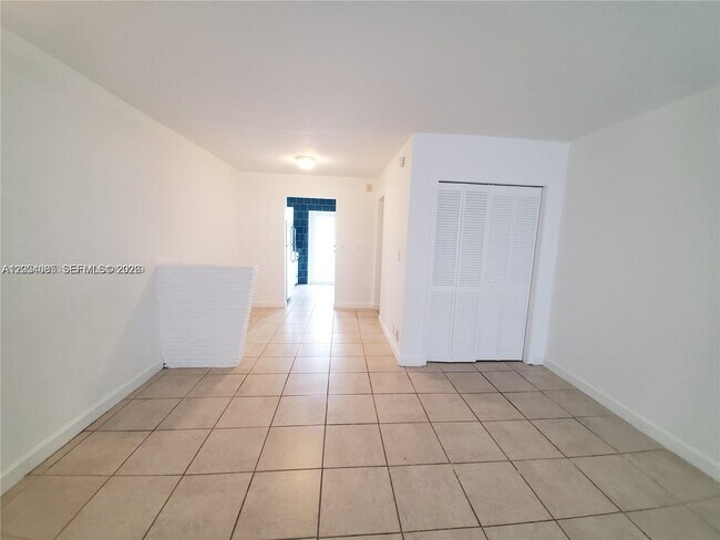 Building Photo - 330 86th St