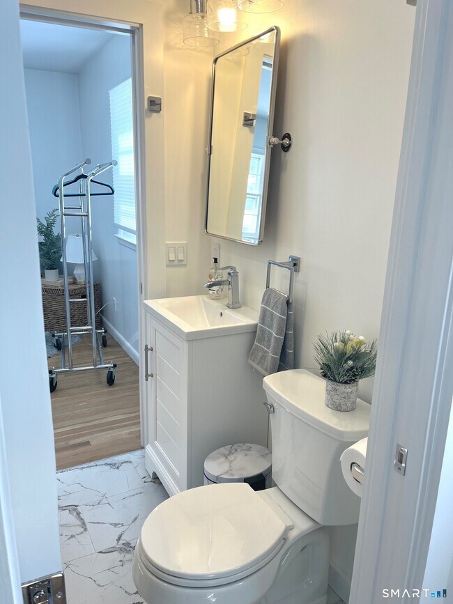 Building Photo - 132 Toll House Ln