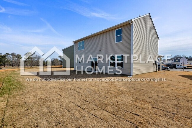 Building Photo - 327 Orchid Ln