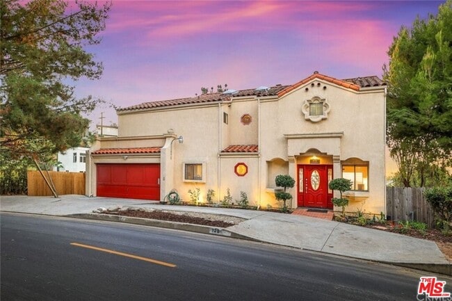 Primary Photo - 728 Montecito Dr