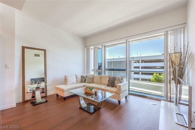 Building Photo - 4471 Dean Martin Dr