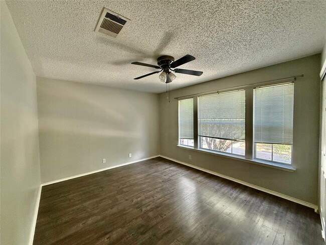 Building Photo - 16801 Langland Rd
