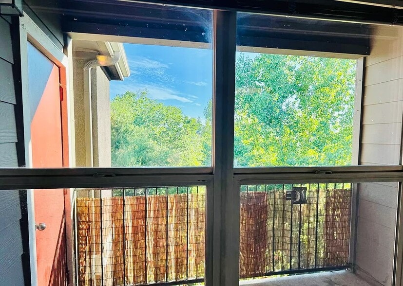 Building Photo - 8434 Walerga Rd