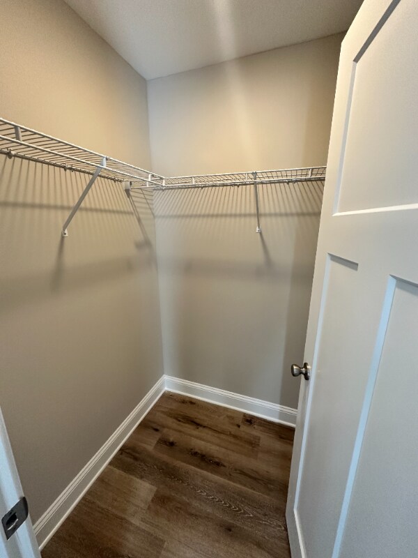 Building Photo - 300 Gardenview Ln