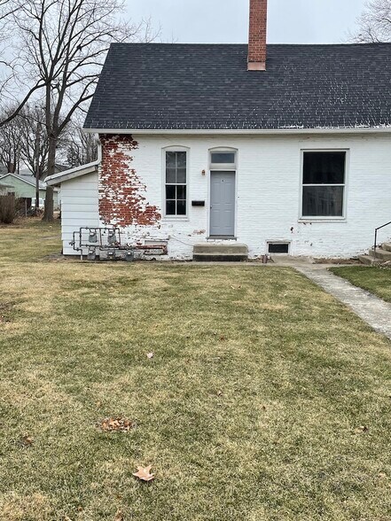 Primary Photo - 418 W Washington St