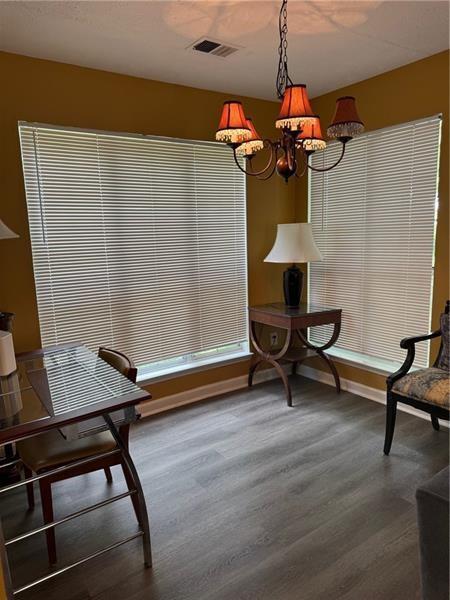 Building Photo - 2578 Shadowbrook Dr