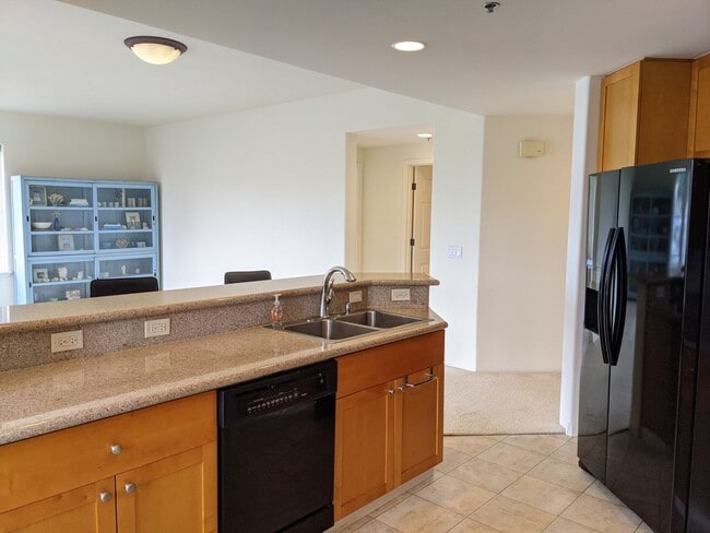 Building Photo - 1604