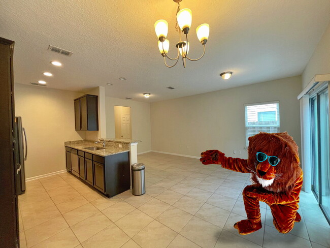 Building Photo - Moultrie Village Townhome, 2 BR/2.5 BA/1 Car