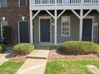 Building Photo - 106 Locomotive Ln