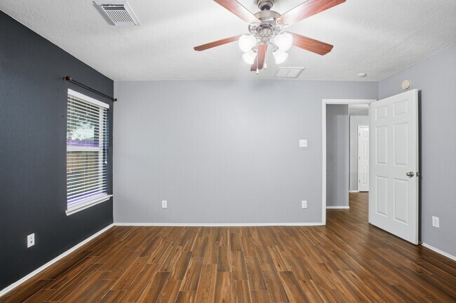 Building Photo - 20502 Holly Barr Ln
