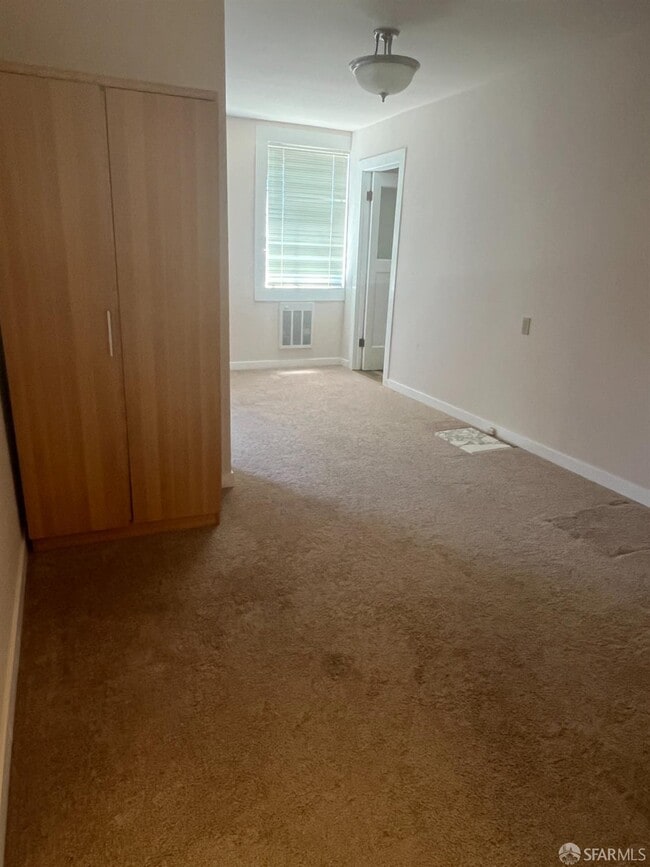 Building Photo - 775 Mangels Ave