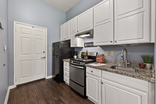 Building Photo - 929 Rockmead Dr