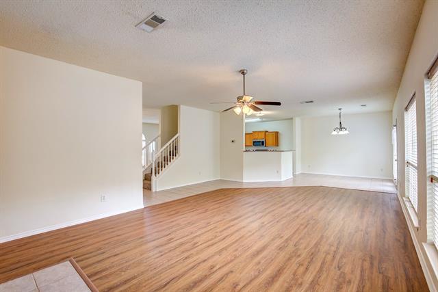 Building Photo - 4717 Woodhaven Ln