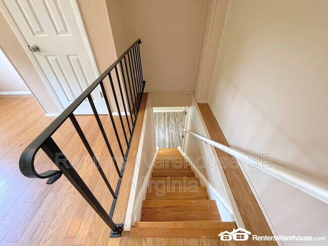 Building Photo - 5736 Avalon Woods Dr