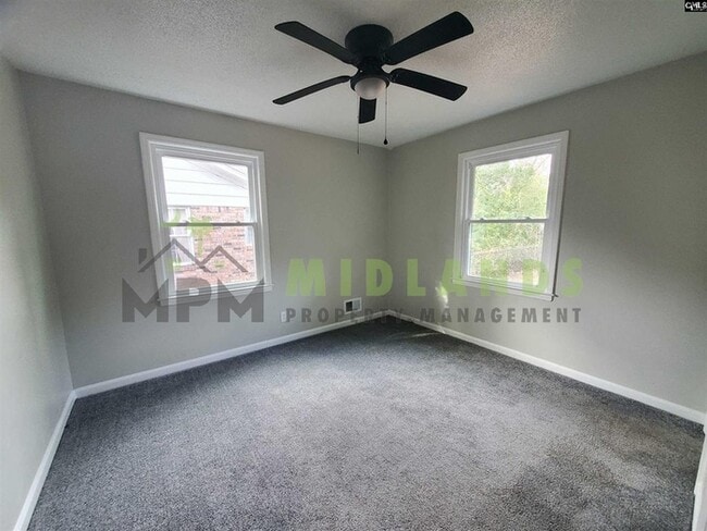 Building Photo - 2613 Magnolia St