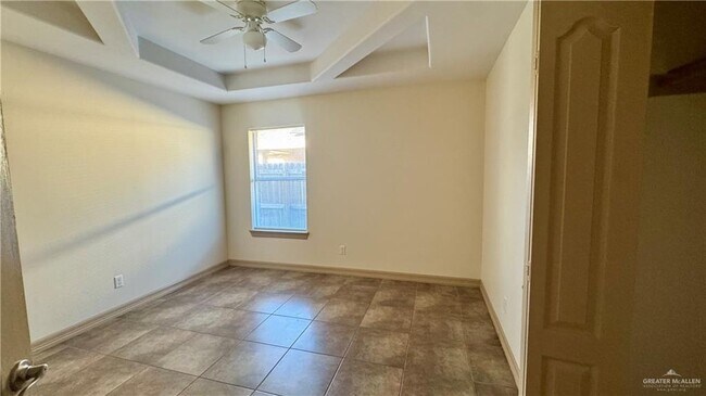 Building Photo - 22 Quail Ave