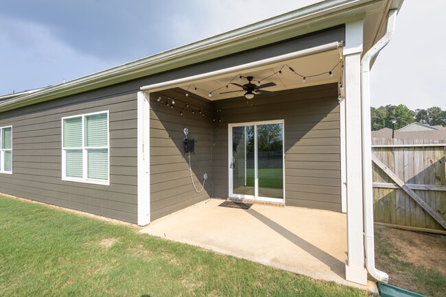 Building Photo - 5791 Mountain View Trl