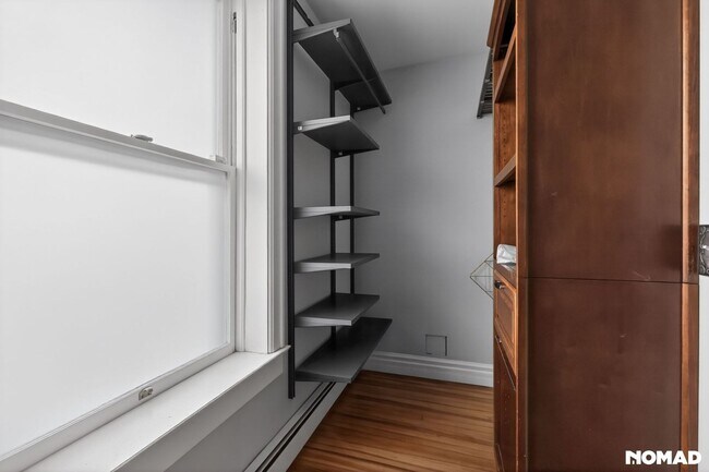 Building Photo - 910 N Clarkson St