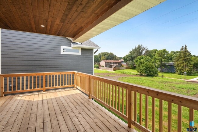 Building Photo - 1109 S Foss Ave