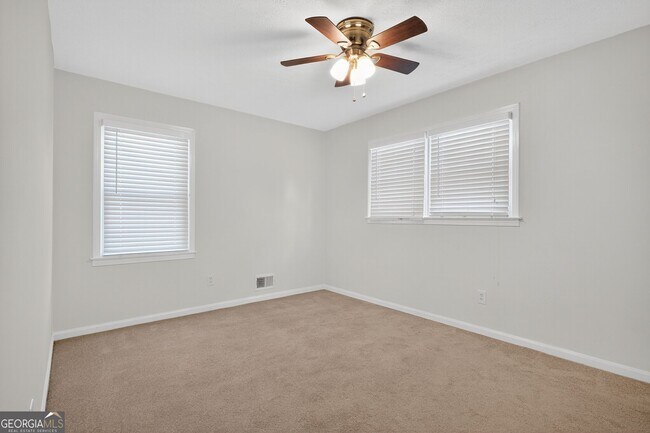 Building Photo - 230 Shiloh Hills Dr NW