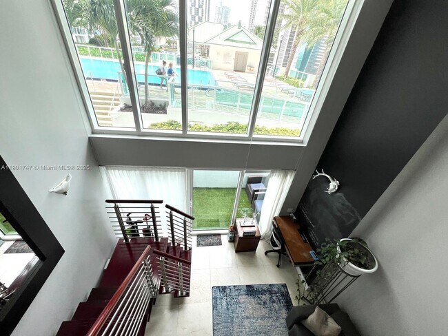 Building Photo - 41 SE 5th St